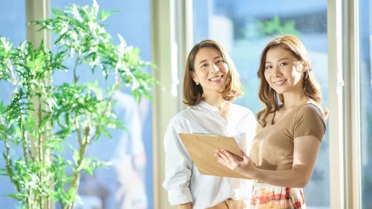 広報の年収はどれくらい?現役広報が教える給料を上げるための5つの方法と相場