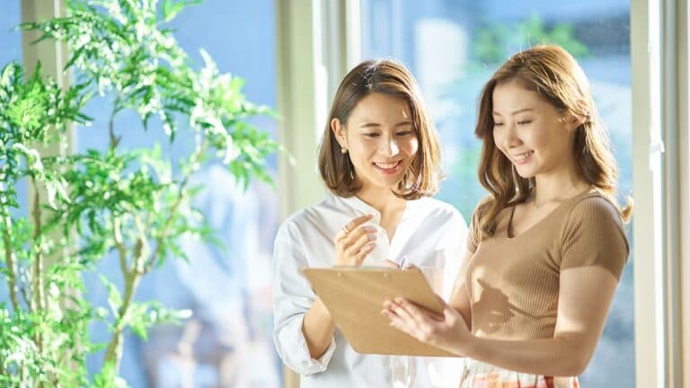 アルムナイとは?制度導入時のメリットや4つのポイント、留意点などを紹介