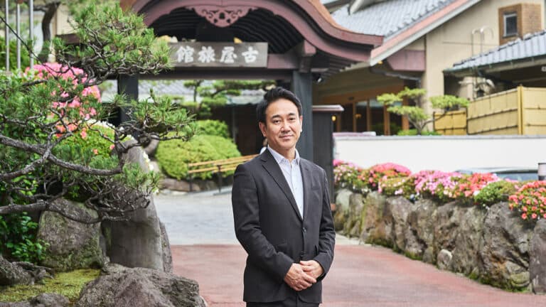 熱海で200年超。メディアが注目する老舗旅館、17代目がはじめたPR |合資会社古屋旅館