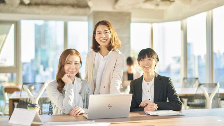 プレスリリースの送付先はどこ?効果的な送り方・おすすめの送付先一覧・メディア別の連絡方法を解説