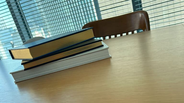 初めての本の作り方・流れを丁寧に解説|本を通じて多くの人に企業の魅力を届ける広報PRの方法とは