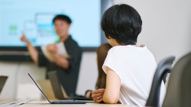 インナーコミュニケーションとは?背景や目的、成功させる4つのポイントを徹底解説