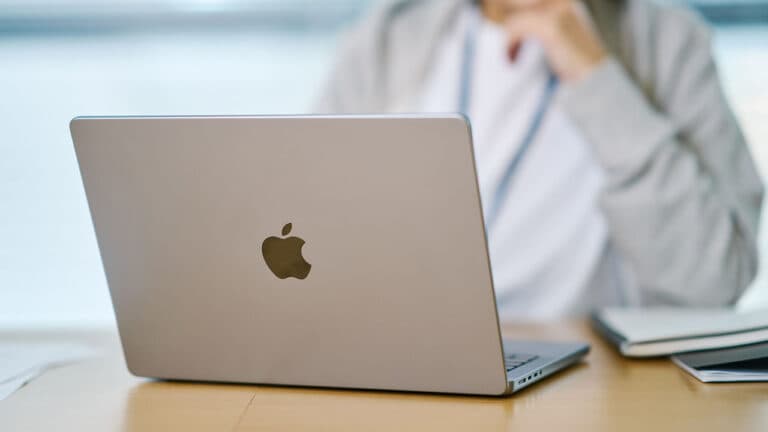 アンコンシャスバイアスとは?具体例と6つの対策・改善方法を徹底解説