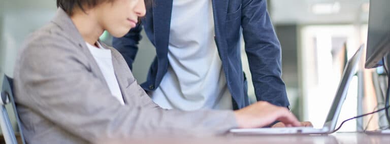 【活用事例】PESOモデルとは?広報PR戦略を強化する4つのメディア活用法と実践ステップを解説